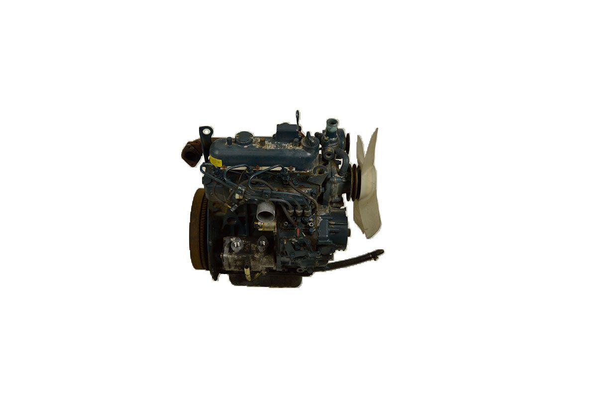Motor diesel Kubota D905 cu 3 cilindri