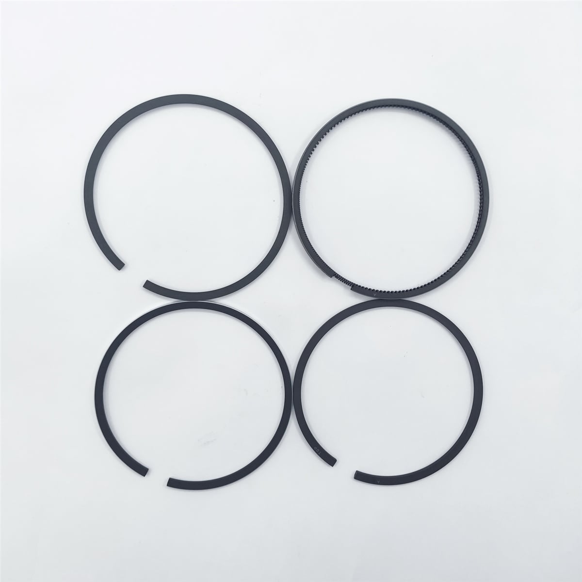Set segmenti piston (STD-Diametru:102.00mm) : DEUTZ /FL 913 / Nr. referinta : 02235561