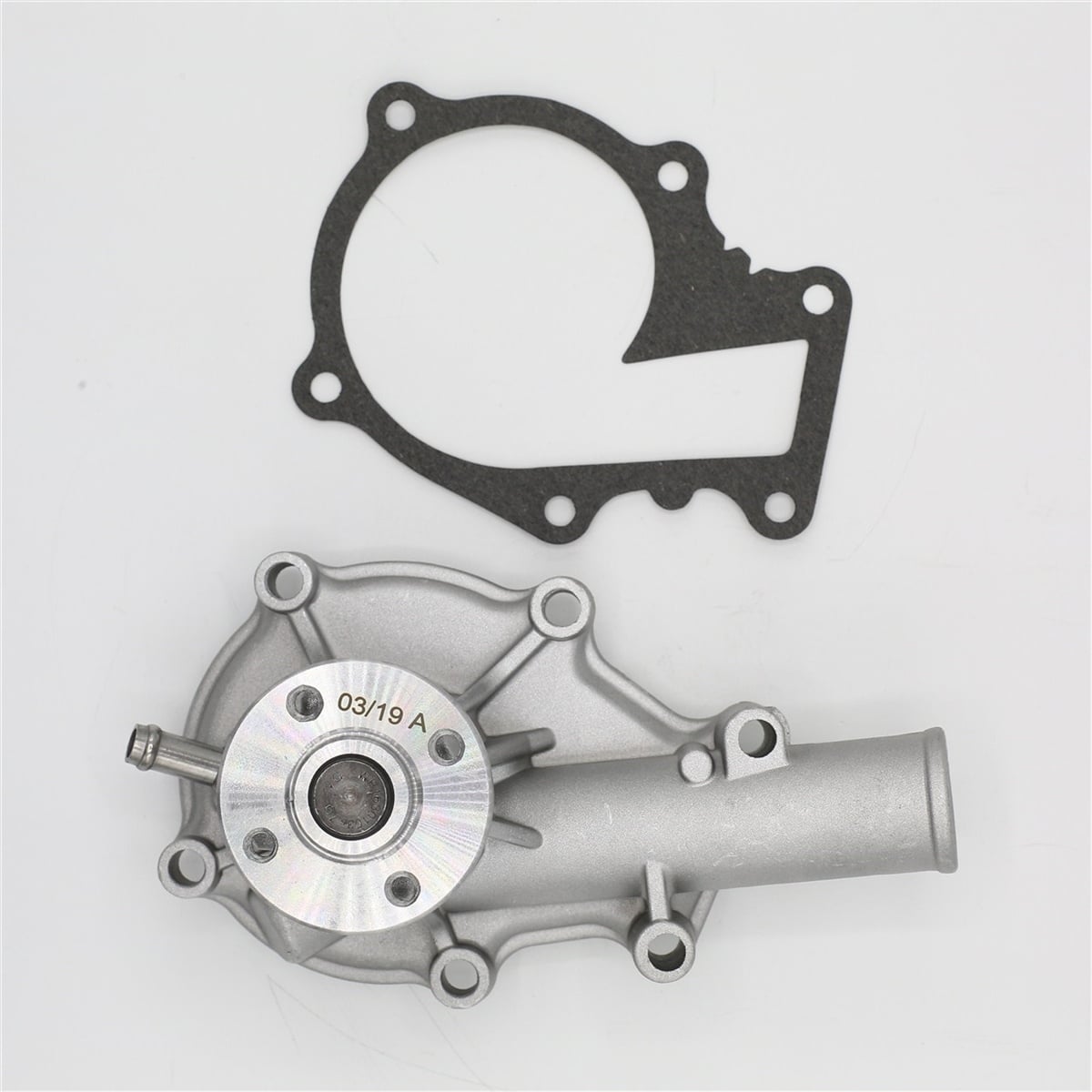 Pompa de circulare (ELICE 58mm): KUBOTA / D905 / D1005 / D1105 / V1205 / V1305 / V1505 / Nr. referinta: 16241-73034