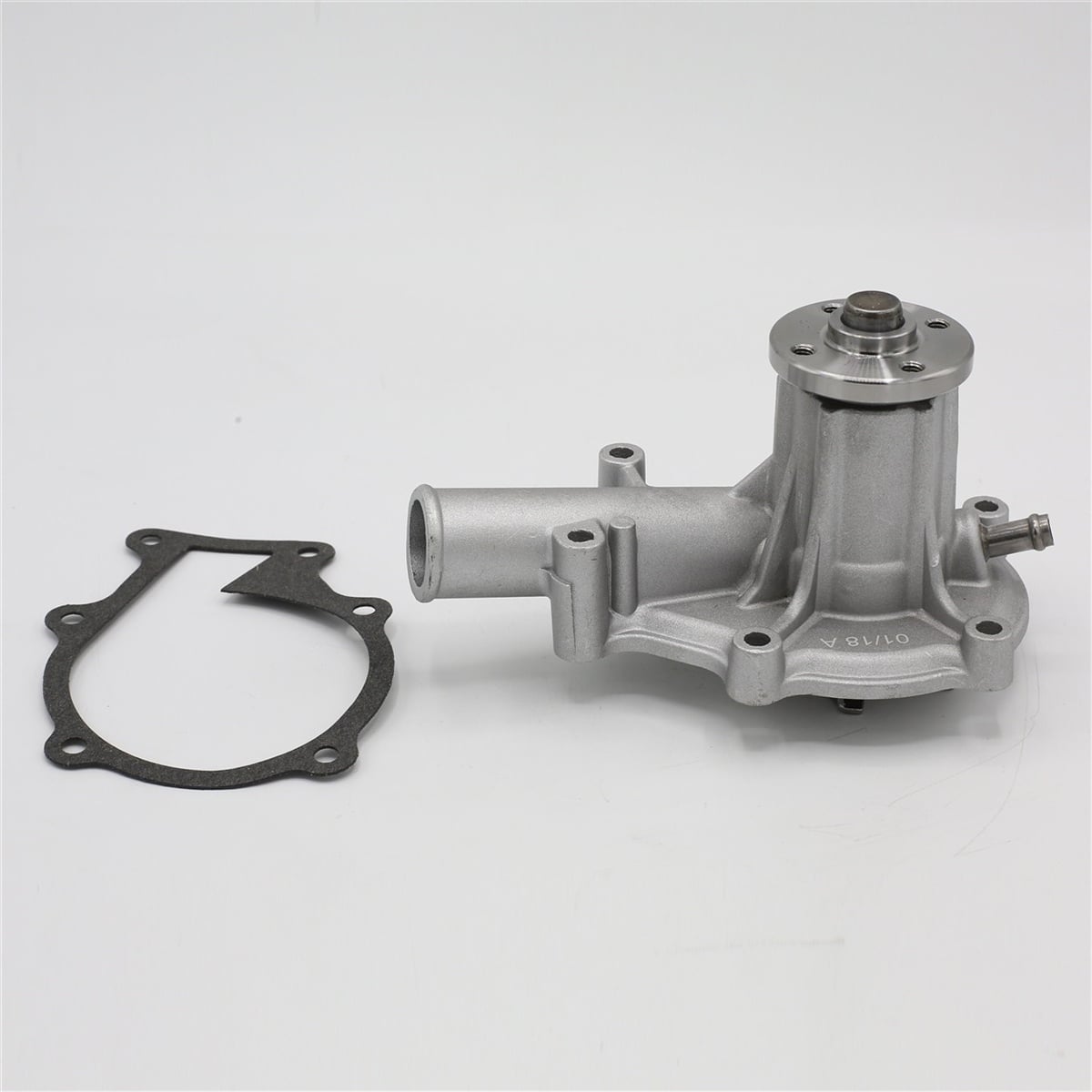 Pompa de circulare (ELICE 68mm): KUBOTA / D905 / D1005 / D1105 / V1205 / V1305 / V1505 / Nr. referinta: 16251-73034