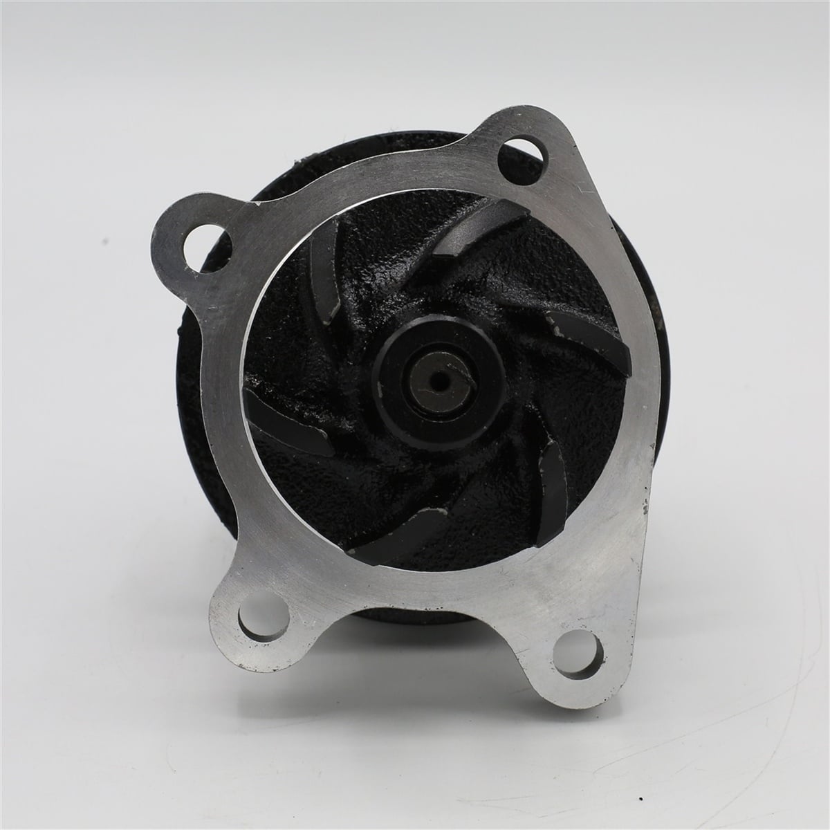 Pompa apa: KUBOTA/D1100/V1500/Nr. referinta: 15321-73032