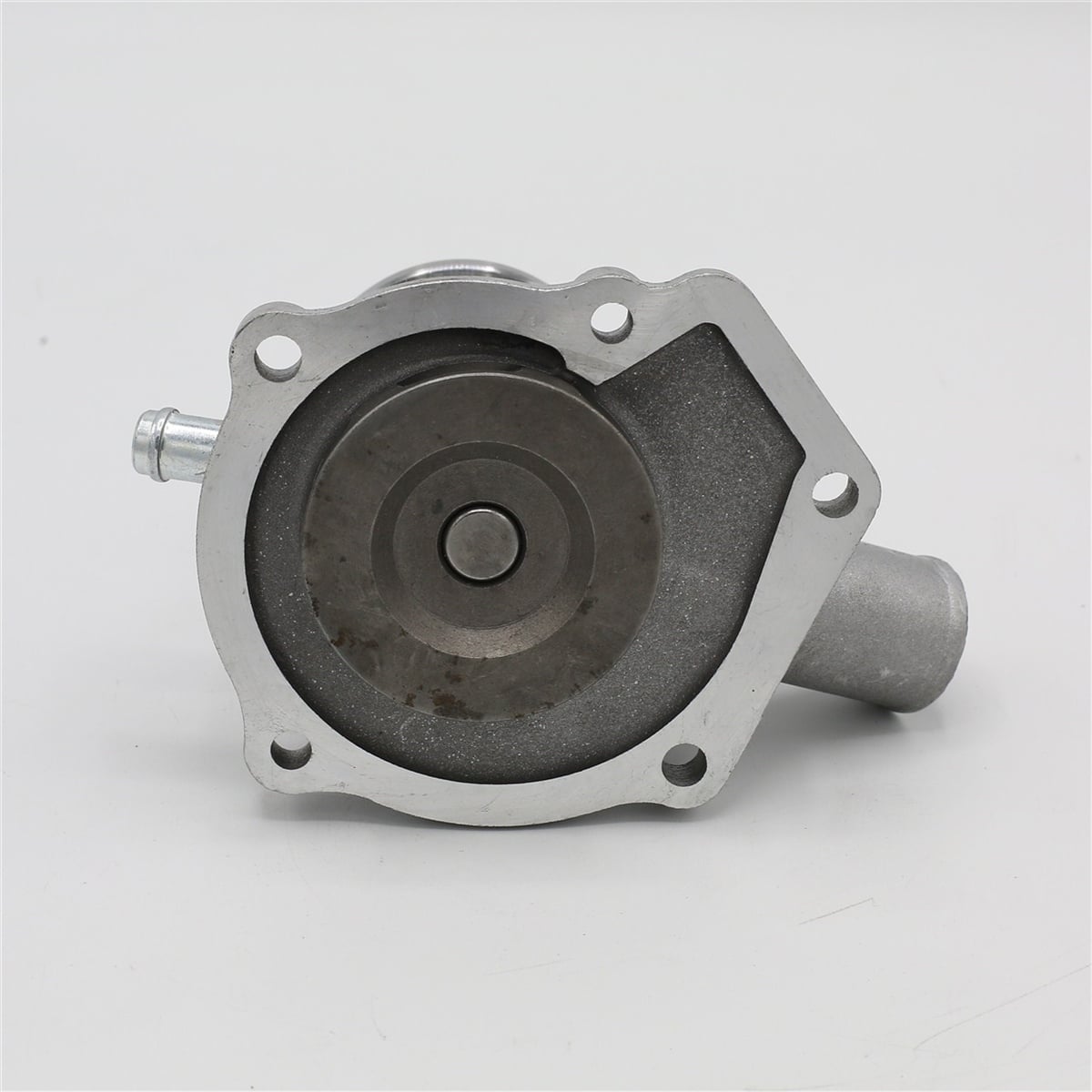 Pompa de circulare: KUBOTA / D750 / D850 / D950 / V1100 / V1200 / Nr. referinta: 15534-73030
