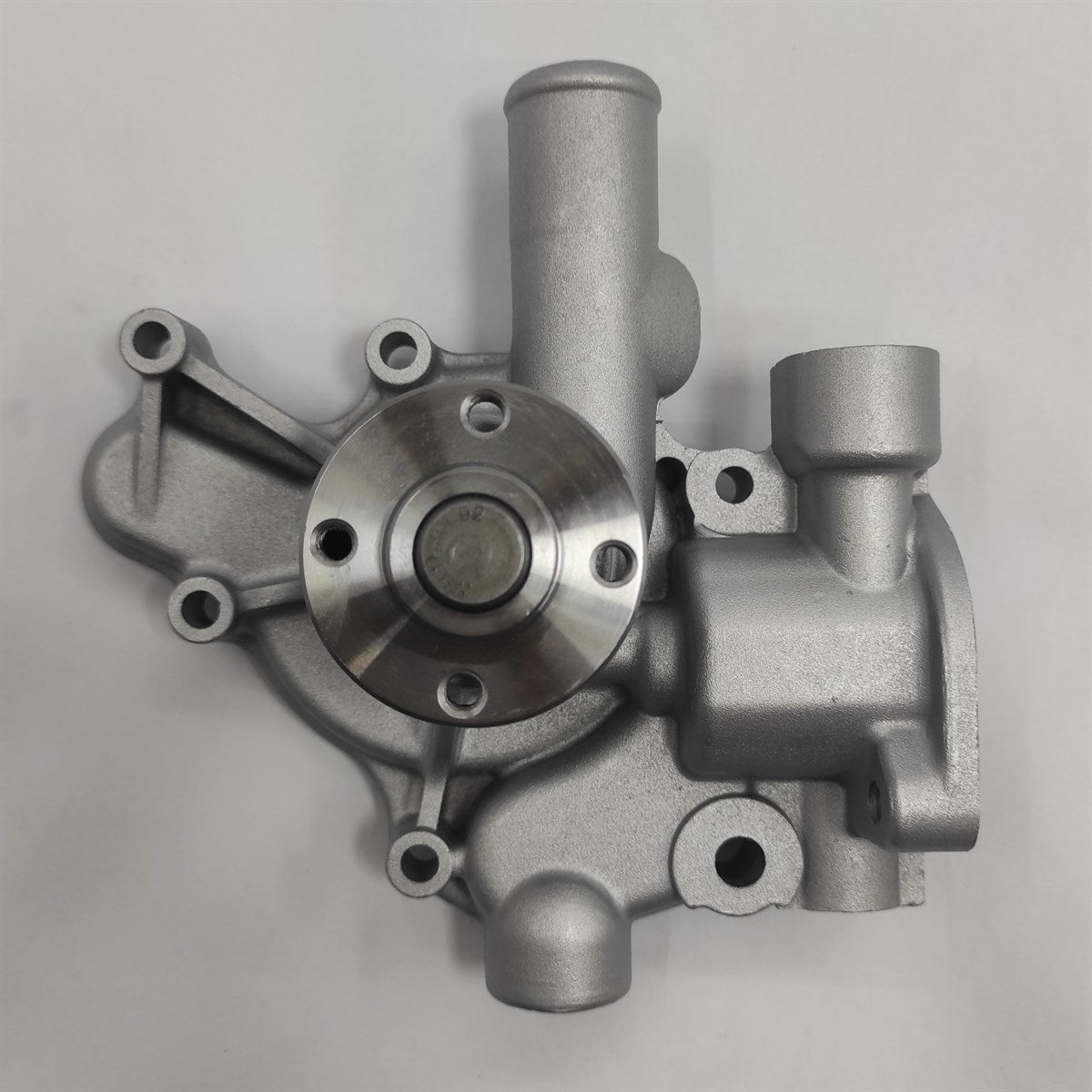 Pompa de circulare: YANMAR / 3TNE68 / Nr. referinta: 119266-42100