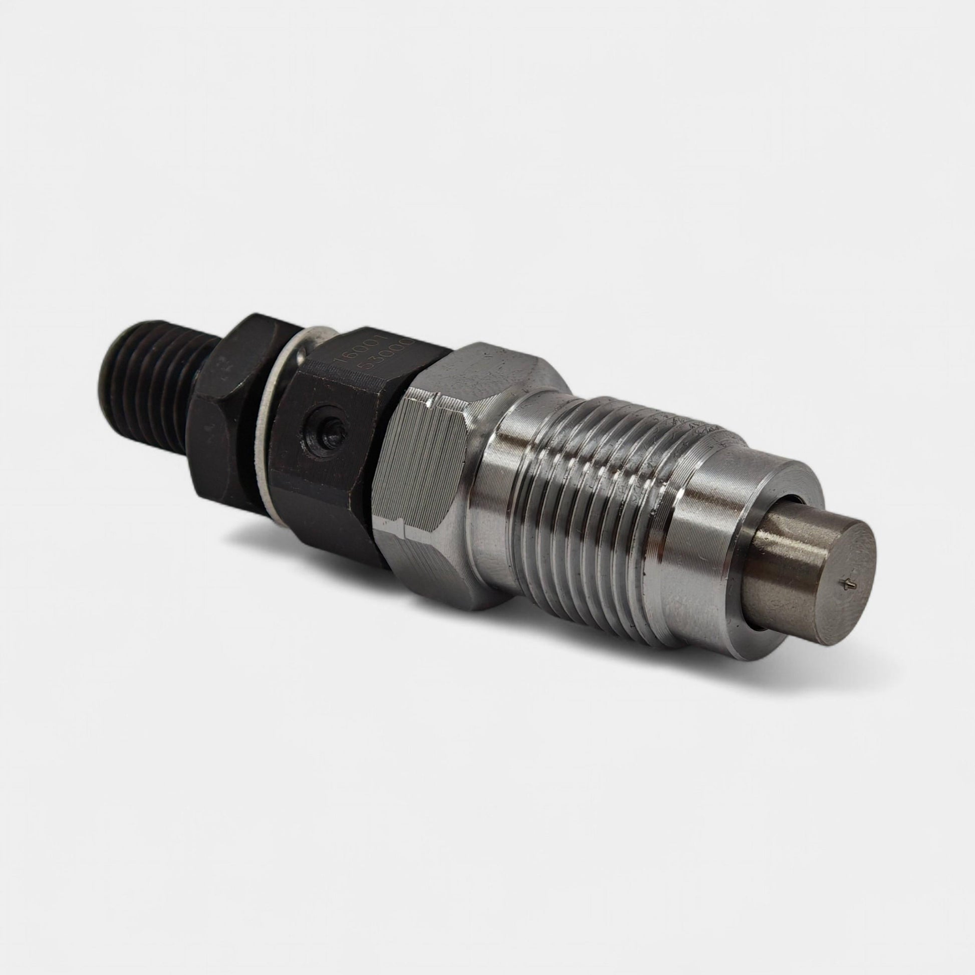 Injector: KUBOTA / Z402 / Z482 / D722 / D782 / D902 / Nr. referinta: 16001-53000