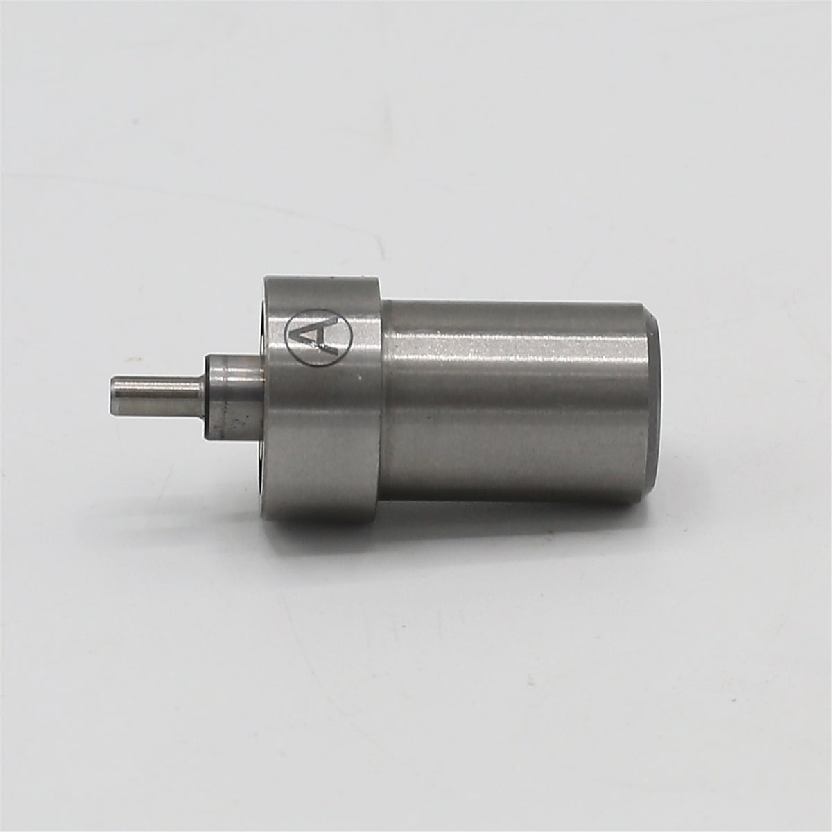 Injector DUZĂ: HATZ / E89 / Nr. referinta: 400 045 00