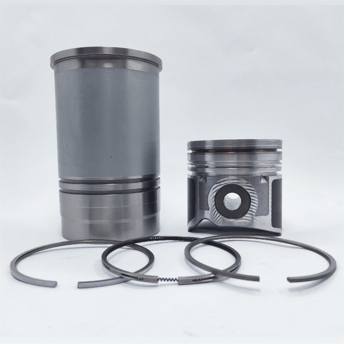 Kit (Piston + Set segmenti + Camasa cilindru - 105.00 mm): SAME / LAMBORGHINI / 1000.6 ATI / 1000.4 WTI / Nr. referinta: 0.384.0065.A