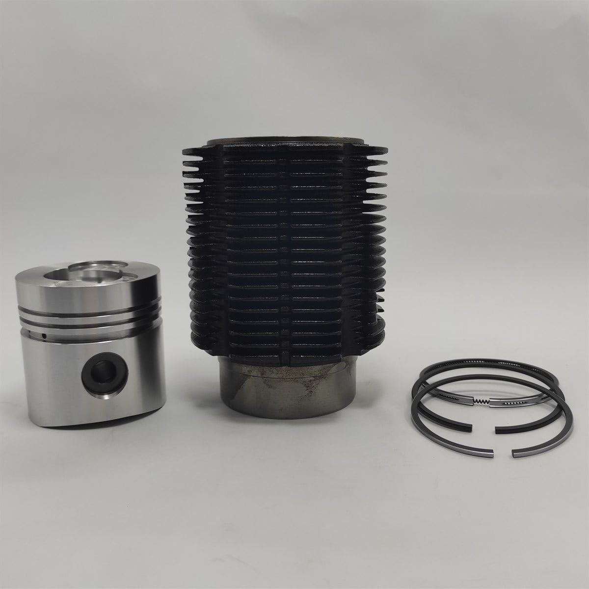 Kit (Set piston si segmenti + Camasa cilindru - Diametru: 86,00 mm): SLANZI / DVA 515 / DVA 1030 / DVA 1550