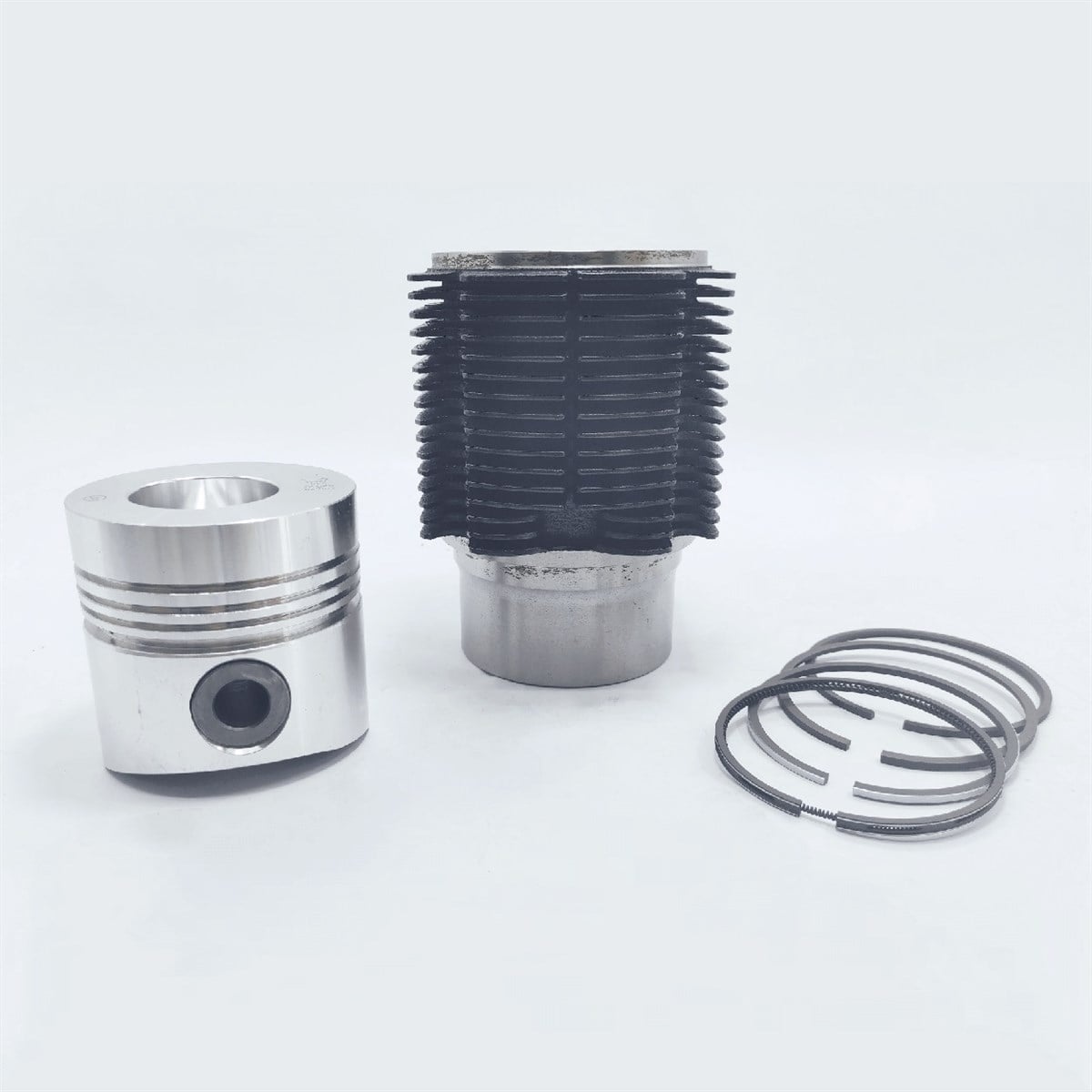 Kit (Piston + Set segmenti + Camasa cilindru - Diametru : 100,00 mm): LOMBARDINI / LDA 832 / LDA 833 / LDA 834 / 5LD 825-2;3;4