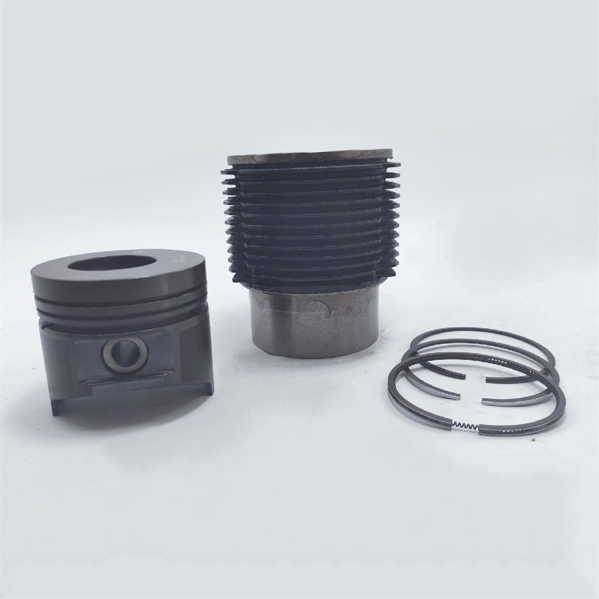 Kit (Piston + Set segmenti + Camasa cilindru - Diametru : 90 mm): RUGGERINI / RD 210