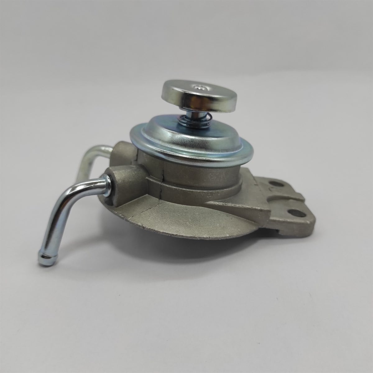 Automat combustibil: YANMAR / 4D94E / 4D94LE / Nr. referinta: 129901-55810