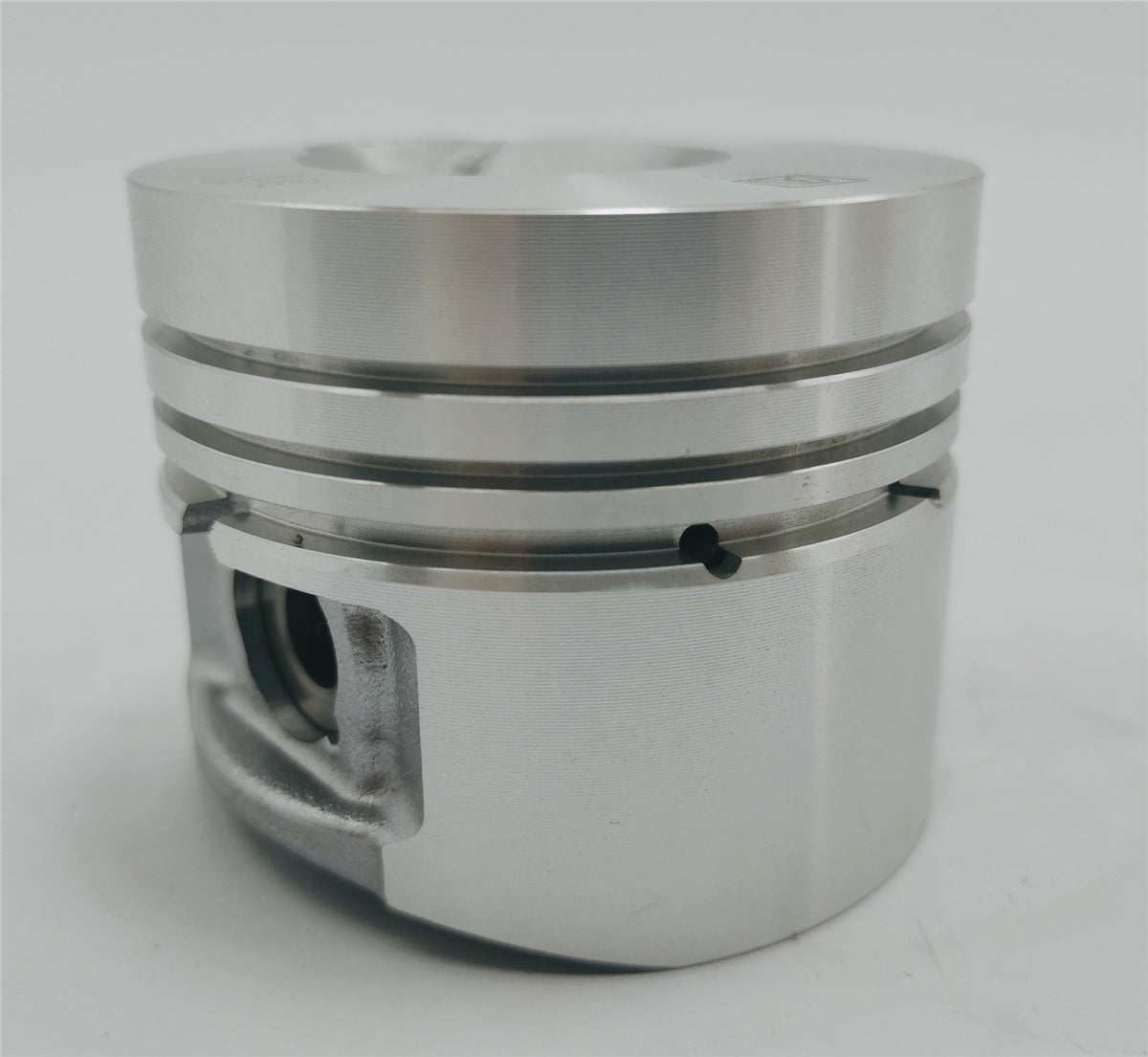 Piston (0,50 - Diametru: 72,50 mm - PIN:18mm): LOMBARDINI / LDW 502 / Nr. referinta: 6501 102