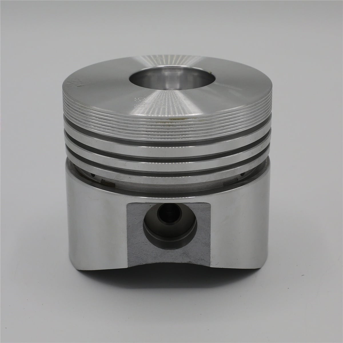 Piston (0,50 - Diametru: 82,50 mm - 4R): LOMBARDINI / 6LD 360 / LDA 530 / Nr. referinta: 6502 064