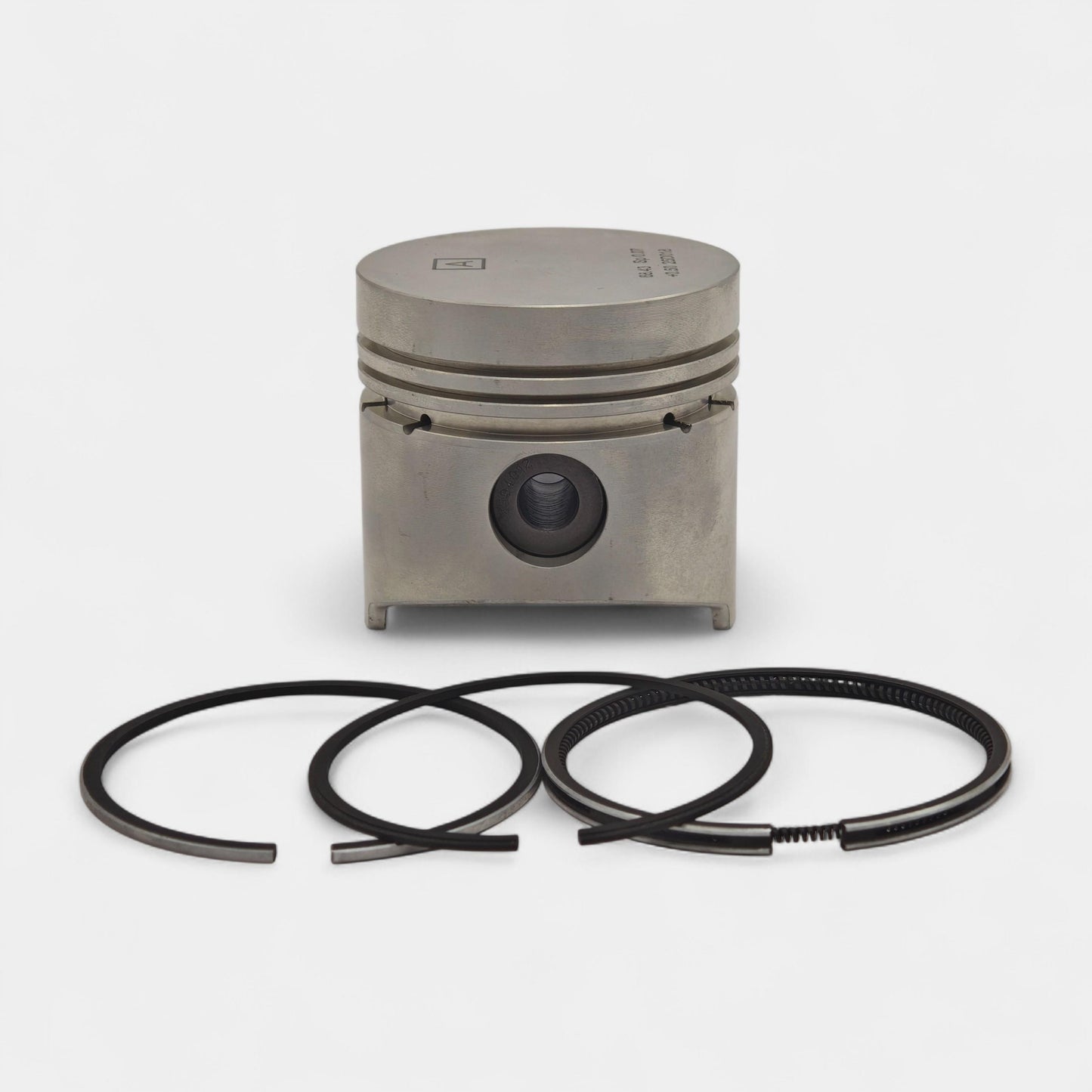 Piston + Set segmenti (0,50 - 68,50): KUBOTA / Z500 / D750 / Nr. referinta: 15261-21910-S