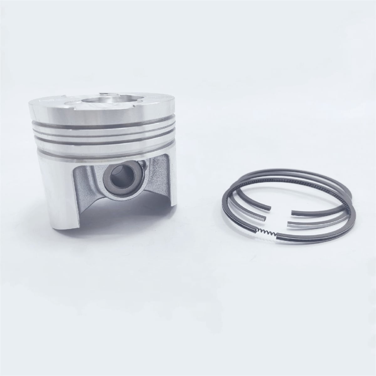 Set piston si segmenti (1.00-OVERSIZE - Diametru : 83.00 mm) : RUGGERINI / RY 103