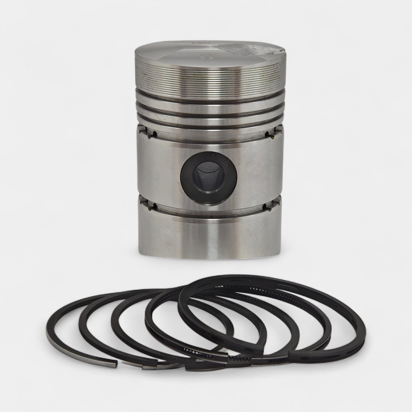 Set piston si segmenti (STD-Diametru: 110,00 mm): STEYR / WD 113 / WD 213 / WD 313 / WD 413