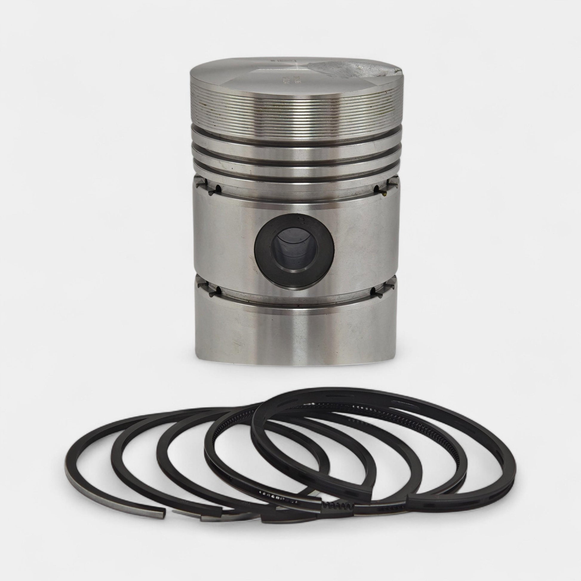 Set piston si segmenti (STD-Diametru: 110,00 mm): STEYR / WD 113 / WD 213 / WD 313 / WD 413