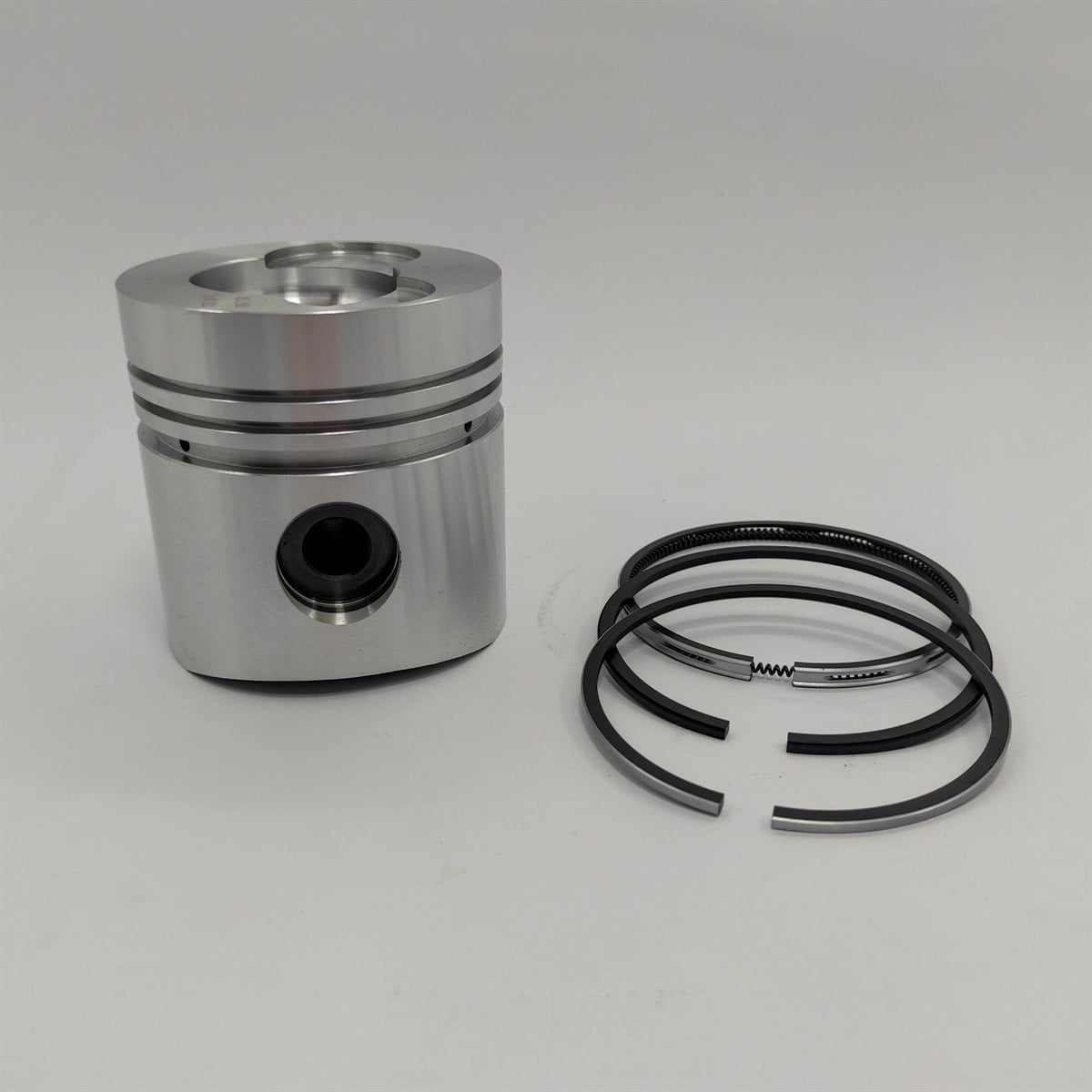 Piston + Set segmenti (STD - Diametru: 86.00 mm):  SLANZI / DVA 515 / DVA 1030 / DVA 1550 / Nr. referinta: 6500 546-S