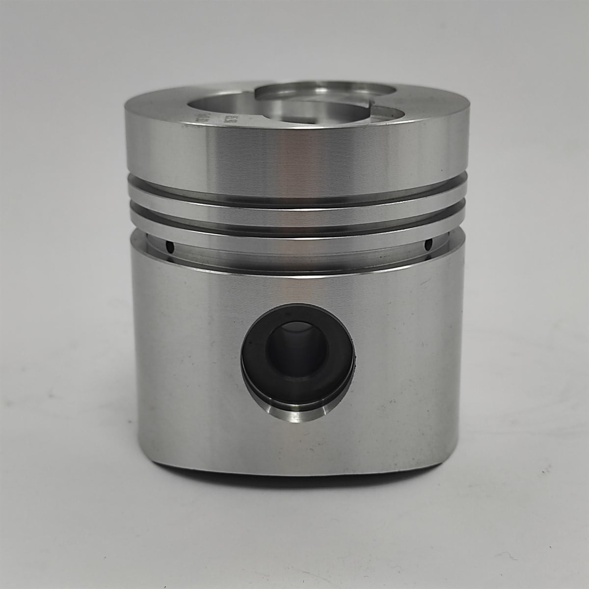 Piston (STD - 86.00): SLANZI / DVA 515 / DVA 1030 / DVA 1550 / Nr. referinta: 6500 546