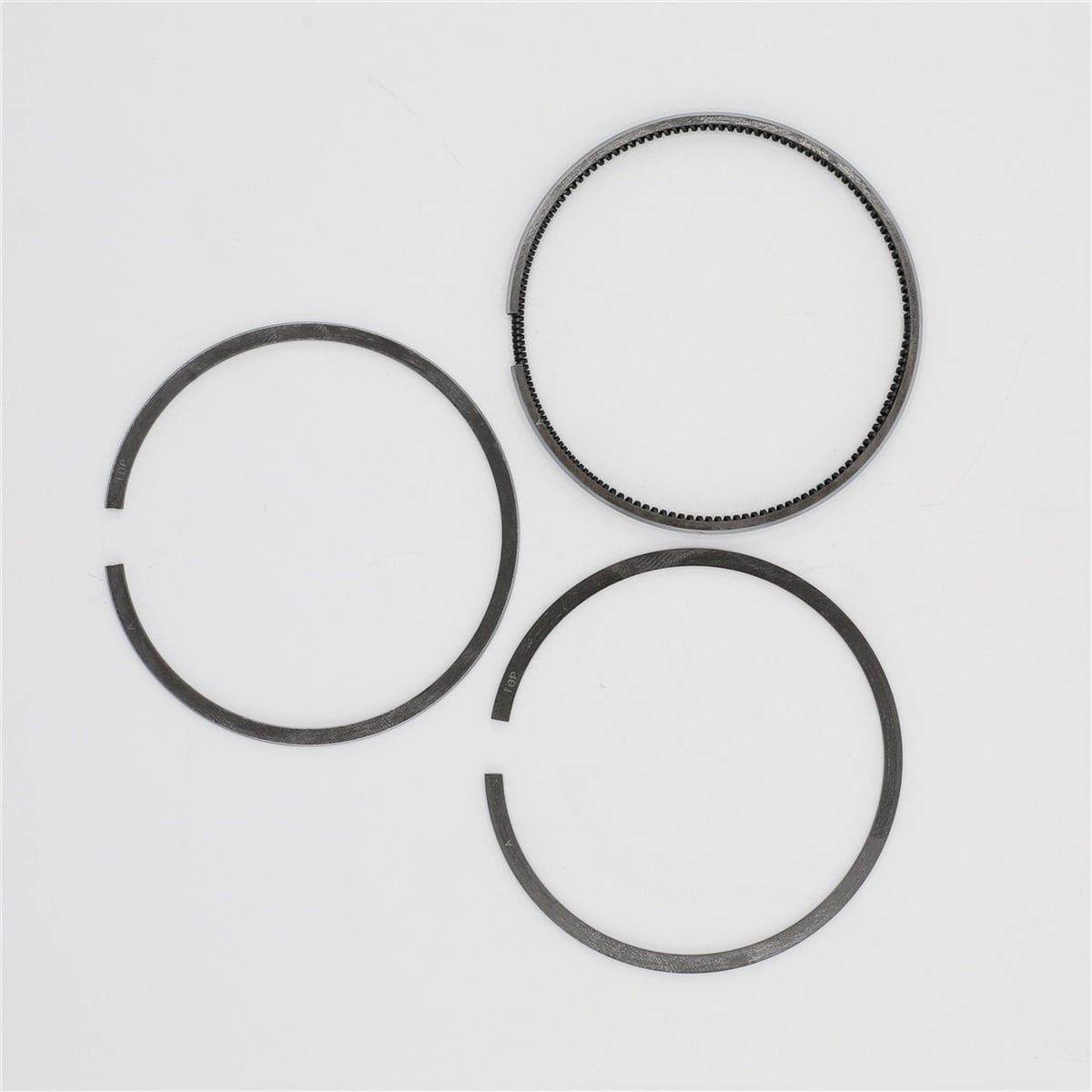Set segmenti (0,50 - Diametru: 82,50 mm): KUBOTA / D1302 / V1702 / S2600 / Nr. referinta: 15201-21090