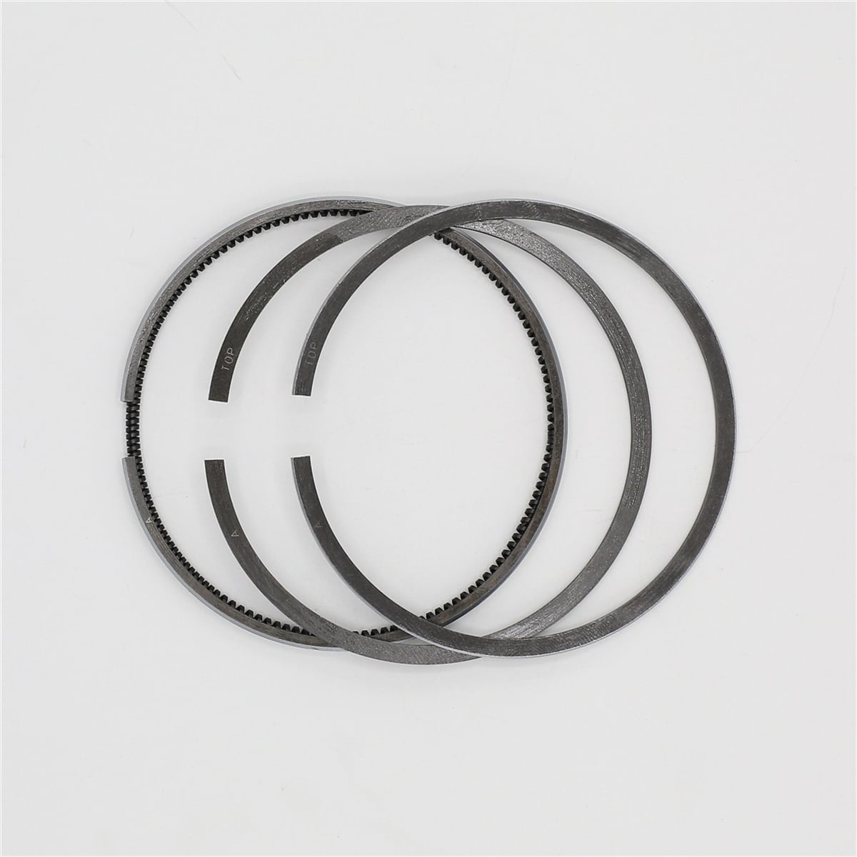 Set segmenti (0,50 - Diametru: 82,50 mm): KUBOTA / D1302 / V1702 / S2600 / Nr. referinta: 15201-21090