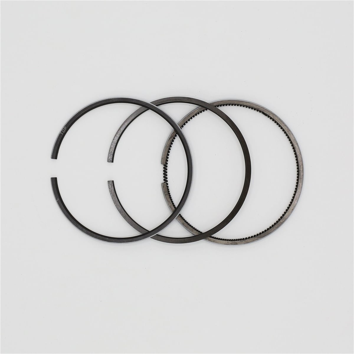 Set segmenti piston (1.00 - OVERSIZE - Diametru: 77.00 mm): LOMBARDINI / LAP 300 / LA 300 / IM 300 / IM 302 / Nr. referinta: 8210 079