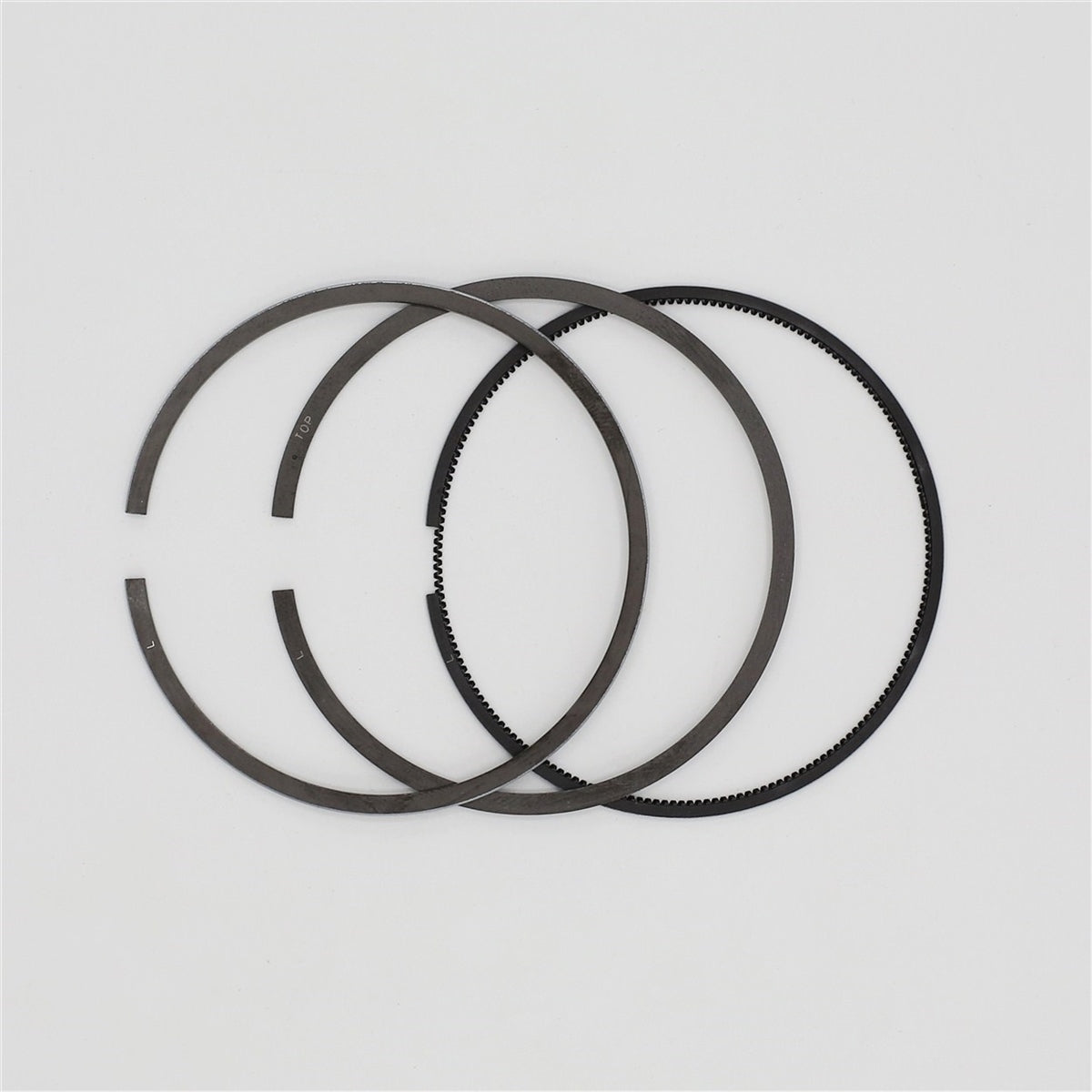 Set segmenti (1,00 - Diametru: 83,00 mm): LOMBARDINI / 15LD 350 / 15LD 400 / Nr. referinta: 8211 241