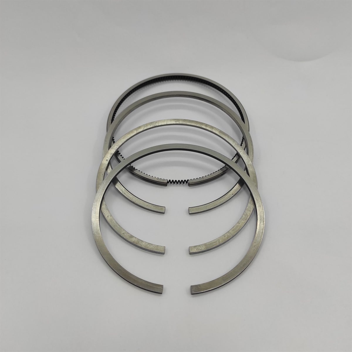 Set segmenti piston (STD - Diametru: 105,00 mm): VM / 1051 SU / 1052 SU / 1053 SU / 1054 SU / 1056 SU / SUN 2105 / SUN 3105 / SUN 4105 / SUN 6105 / SUN 6105 10270073A