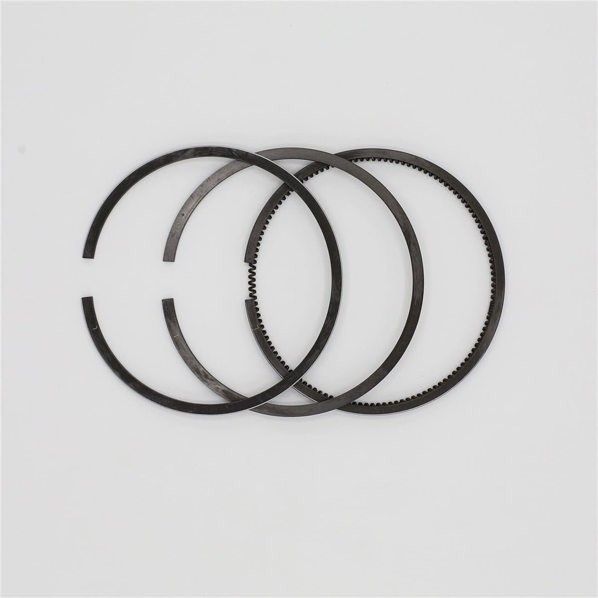 Set segmenti (STD - Diametru: 82.00 mm): LOMBARDINI / 6LD 360 / Nr. referinta: 8211 045 (3R)