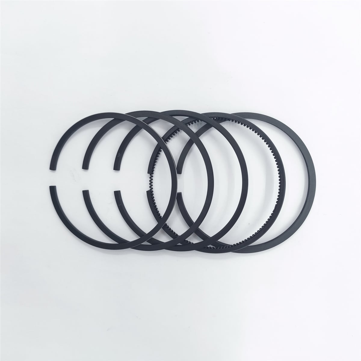 Set segmenti piston (STD-Diametru:  95.00mm) : DEUTZ / FL 712 / Nr. referinta : 02910386