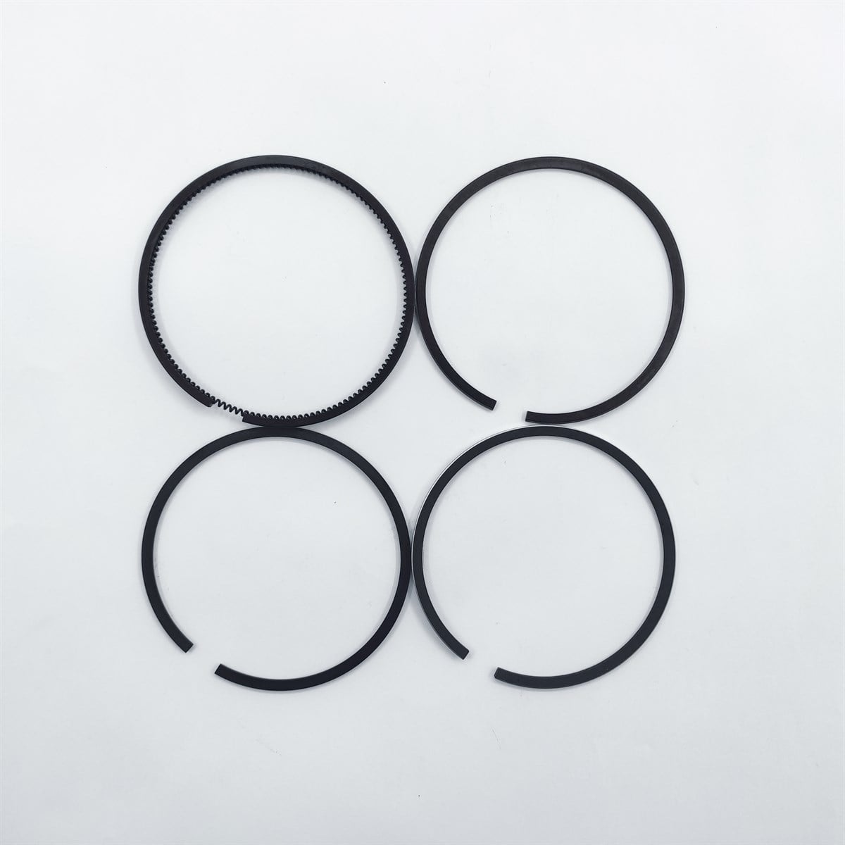 Set segmenti piston (STD-Diametru:102.00mm) : DEUTZ /BFL 913 / Nr. referinta : 02235236