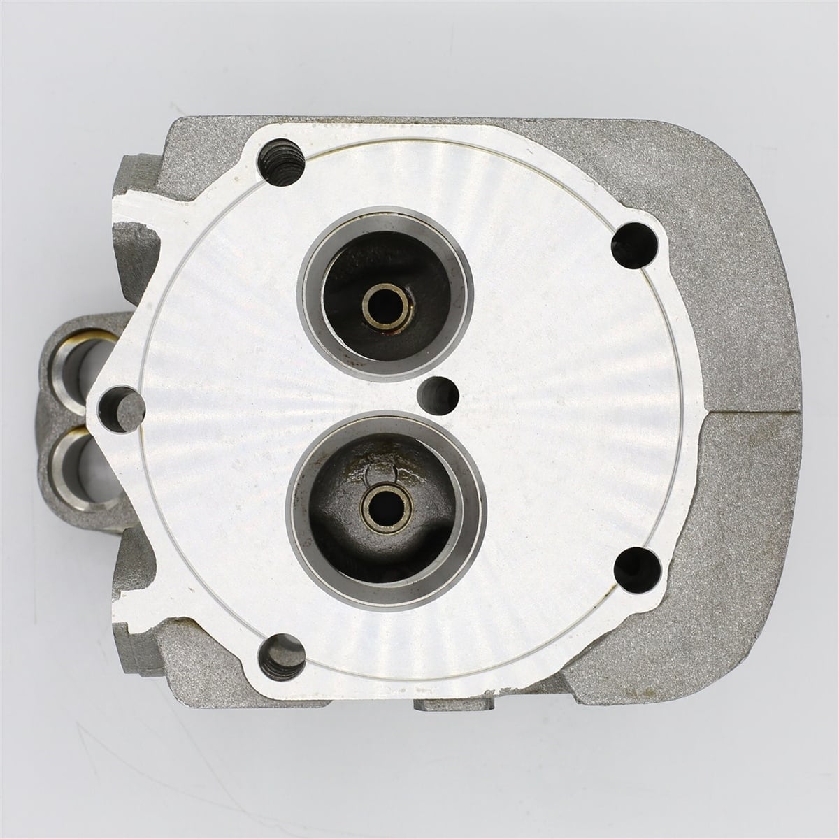 Chiulasa: HATZ / E108 / Z108 / D108 / V108 / Nr. referinta: 004 252 01