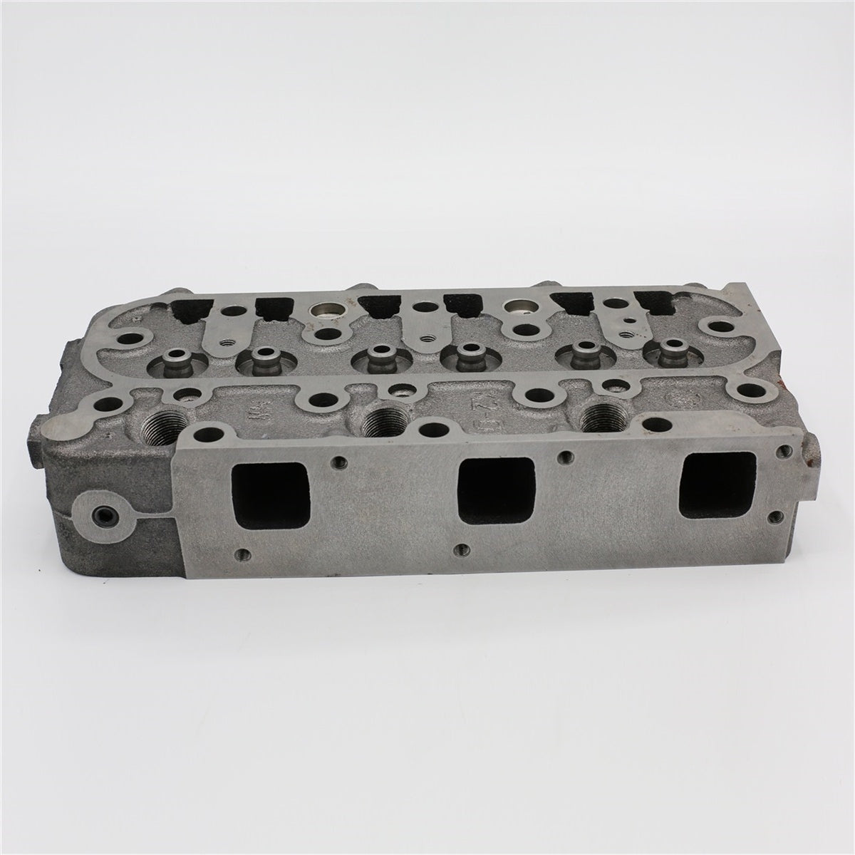 Chiulasa: KUBOTA/D1105/Nr. referinta: 16030-03044