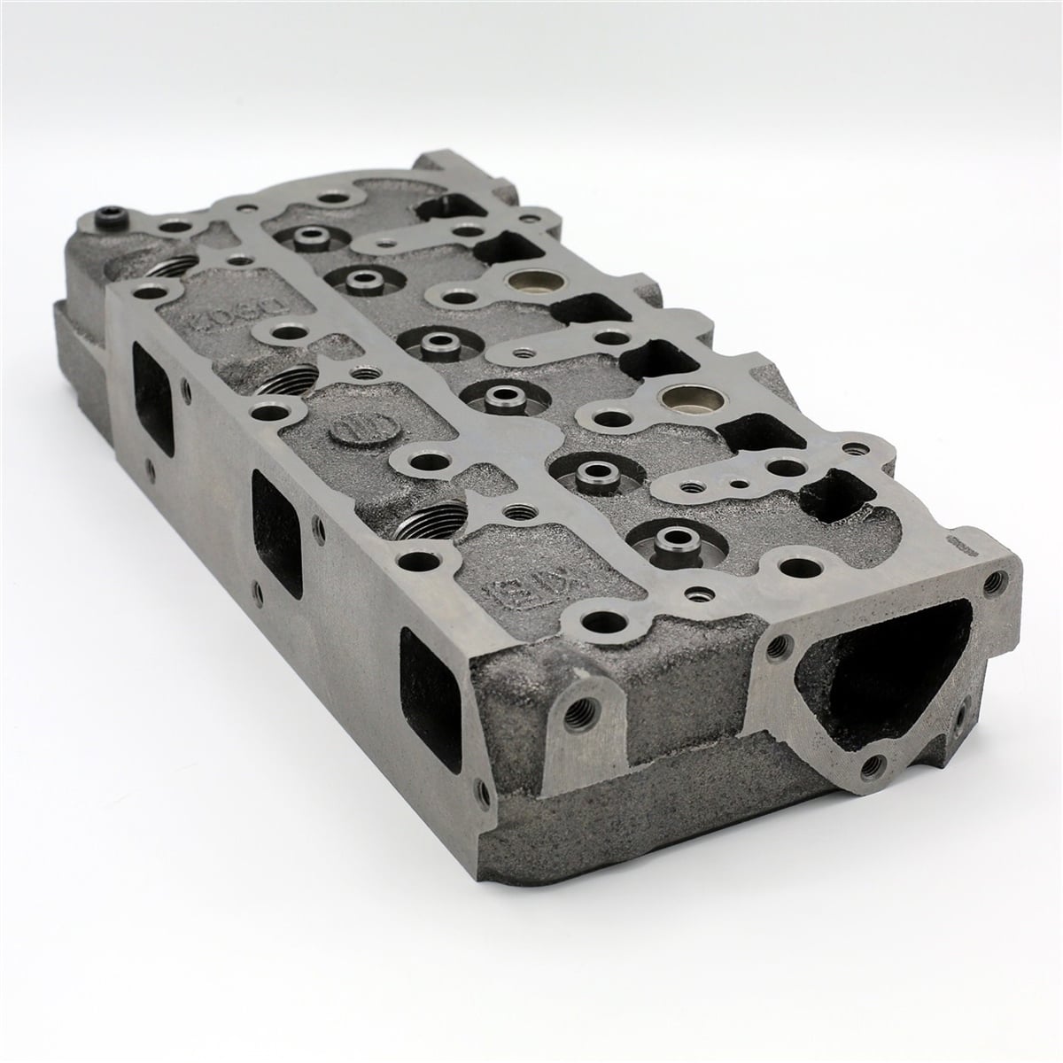 Chiulasa:KUBOTA/D902/Nr. referinta:1G962-03040
