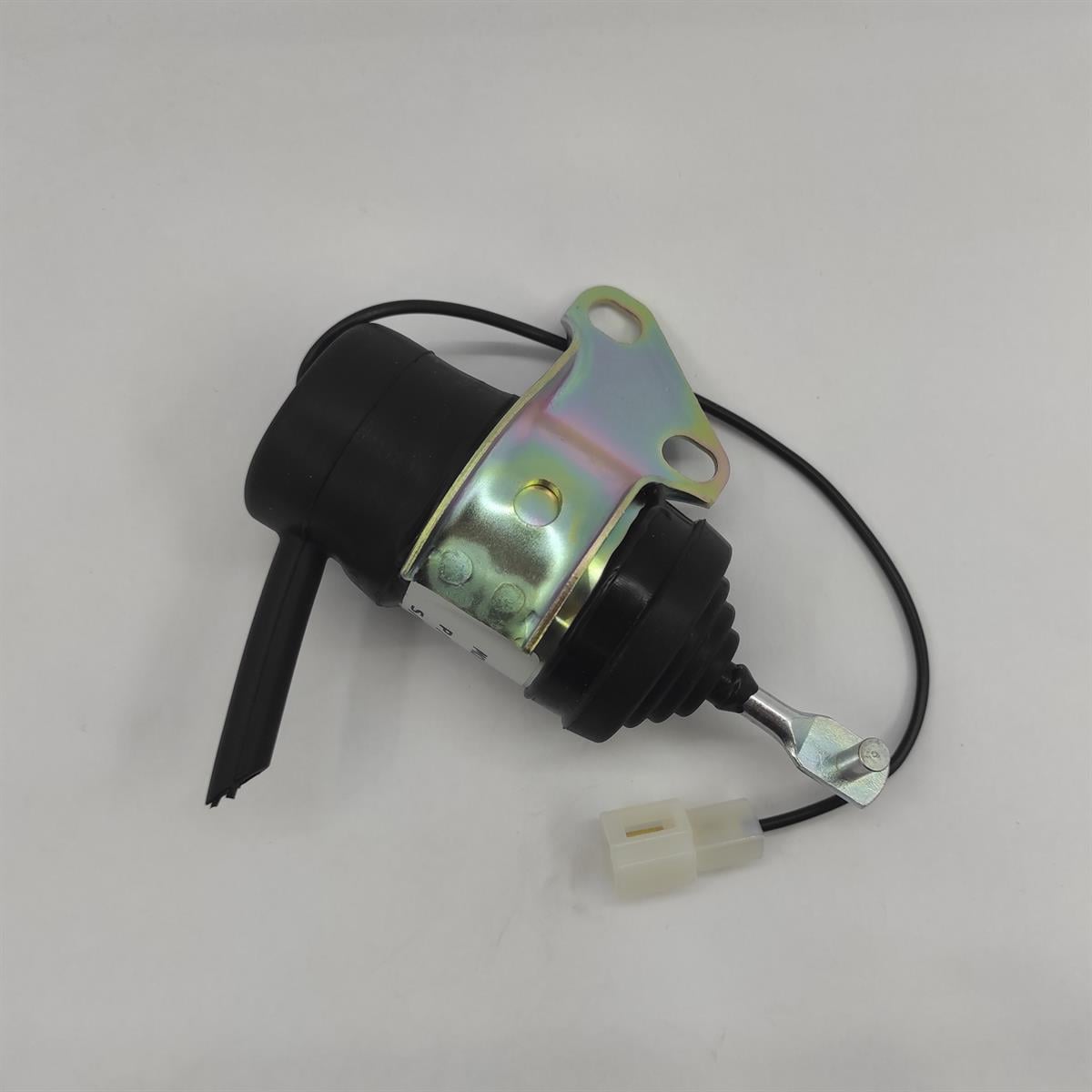Solenoid oprire (tăierea combustibilului): KUBOTA / Z482 / D722 / D902 / Nr. referinta: 16851-60010