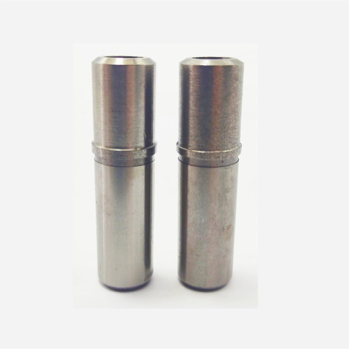 Set ghidaje supapa (Em+Eg): MWM / D 225 / D 325 / D 208 / D 308 / D 226 / TD 226 / D 227 / D 327 / Nr. referinta: 6 3050 332 0034
