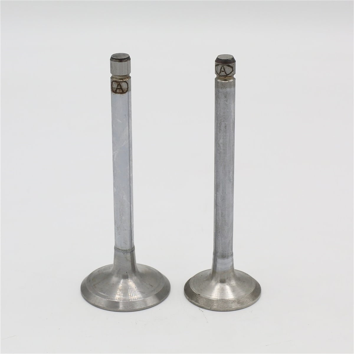 Supapa SET (Em+Eg): KUBOTA / V2003 / V2403 / Nr. referinta: 1G896-13110 + 1G896-13120
