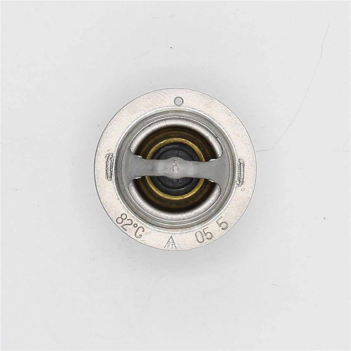 Termostat (Diametru: Ø44-82°): KUBOTA / DH1101 / D1302 / D1402 / V1500 / Nr. referinta: 15321-73010 / 1E401-73010