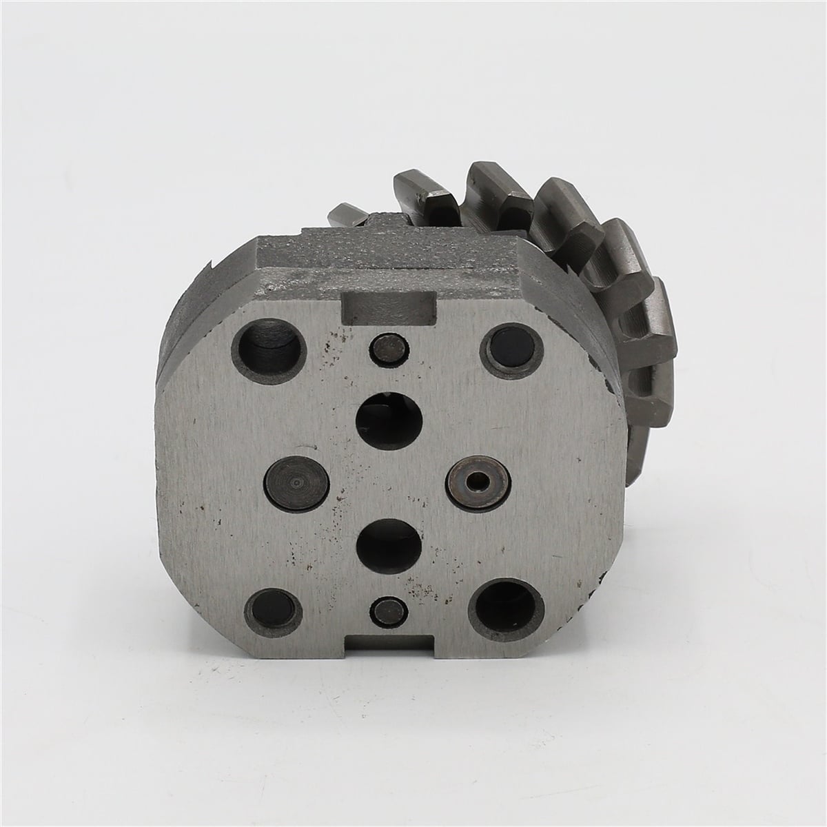 Pompa ulei: HATZ / E80 / E85 / E89 / Nr. referinta: 004 292 02